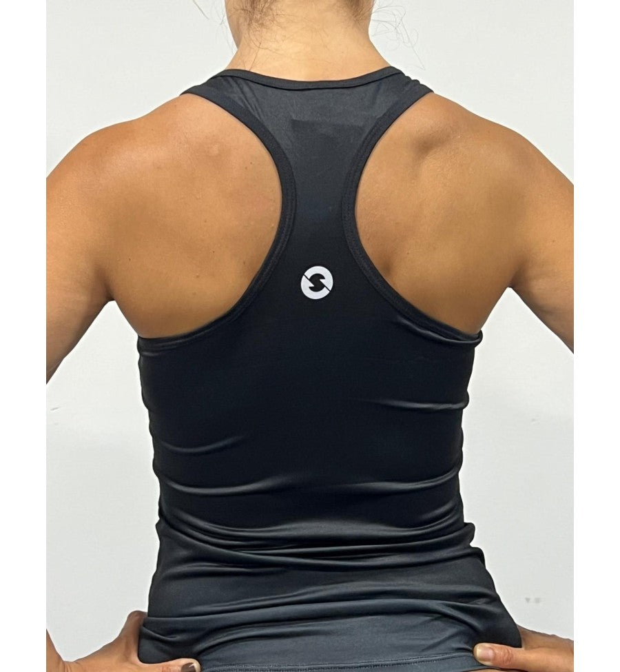 Onda Camiseta Nadadora- Disponible en Blanca y en Negra